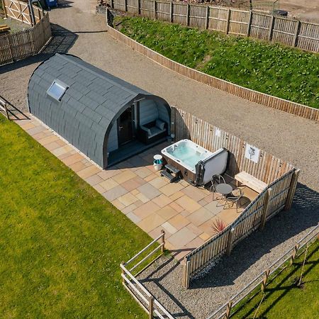 Thistle Pod Farm Stay With Hottub Sleeps 2 Galston  Luaran gambar